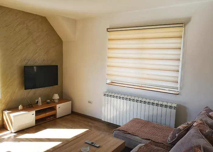 Apartament Iznad Oblaka 8 *